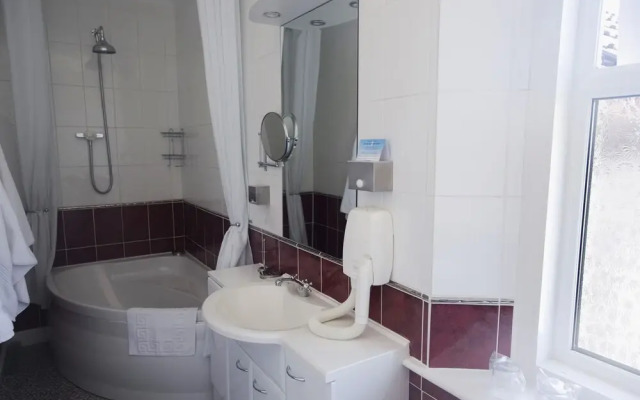Oakover Guest House