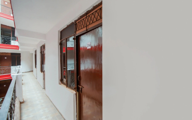 SPOT ON Hotel Harry's 1 Near Select Citywalk Mall