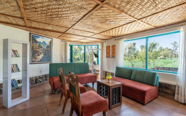 Tree of Life Birdsong Chalets