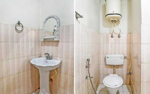 OYO 72225 Hotel Dilshan
