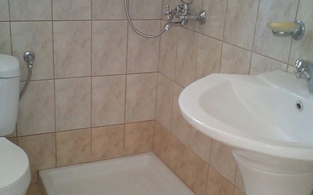 Kiveli Apartments