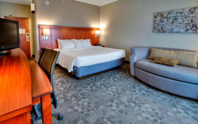 Courtyard by Marriott Burlington