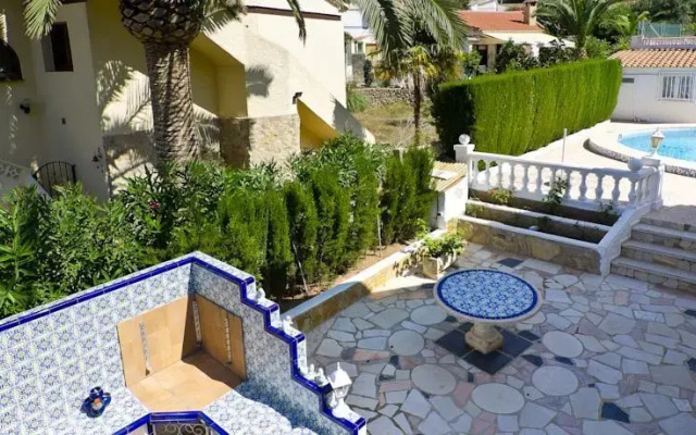 Villa Adam