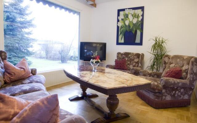 Zimmer Weiss In Altenstadt Germany From 159 Photos Reviews