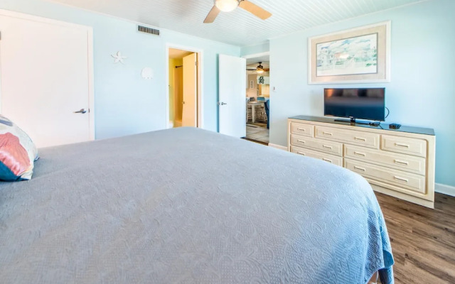 Moonspinner 211B by RealJoy Vacations