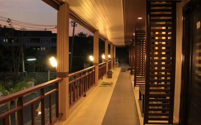 OYO 844 the Leaf Hotel