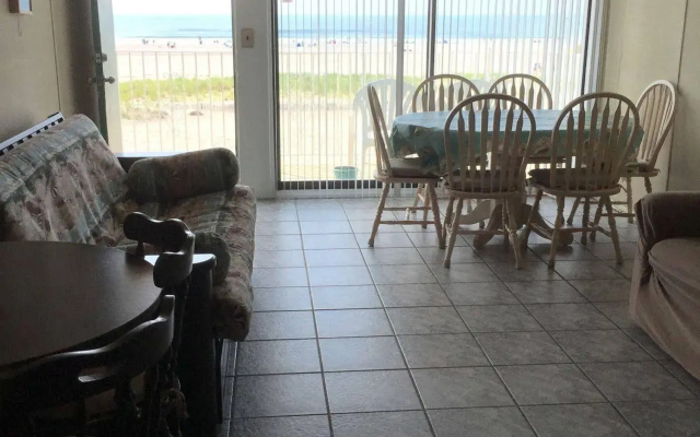 Four Winds Condo Motel