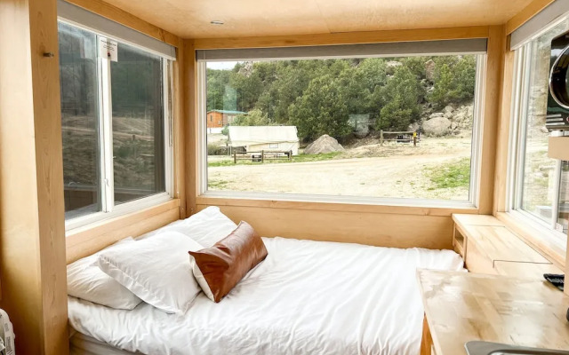 BV Overlook Camp & Lodging
