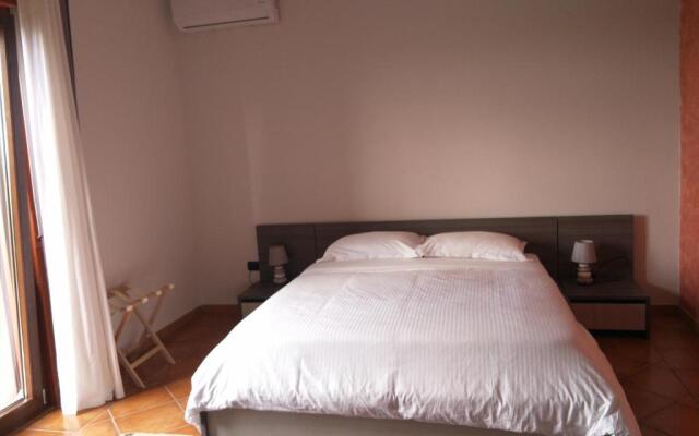 B&B Benjamas