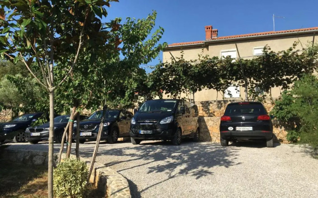 Apartments Salatić