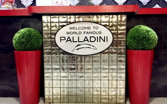 Palladini Hostel Rome вид на фасад