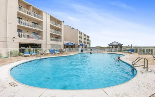 Sugar Beach153- 4 Pools Beachfront