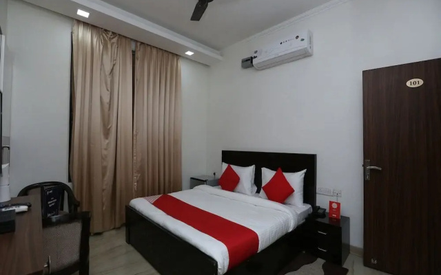 The Destiny Inn by OYO Rooms