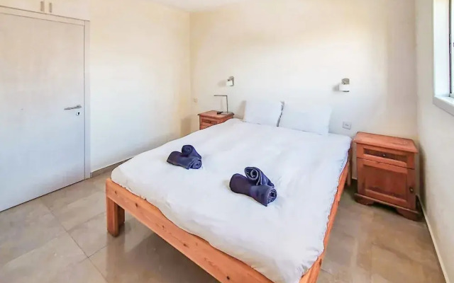 Charming 3bdr apt with sea view B5
