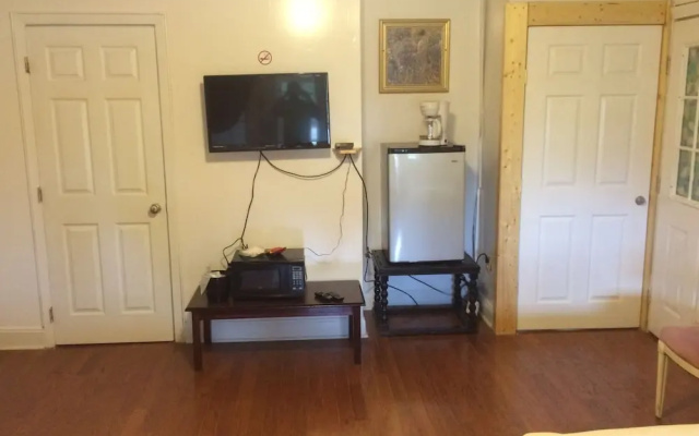 Dixie Plaza Hotel