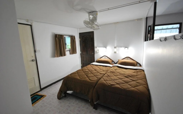 BannTong-In Guesthouse