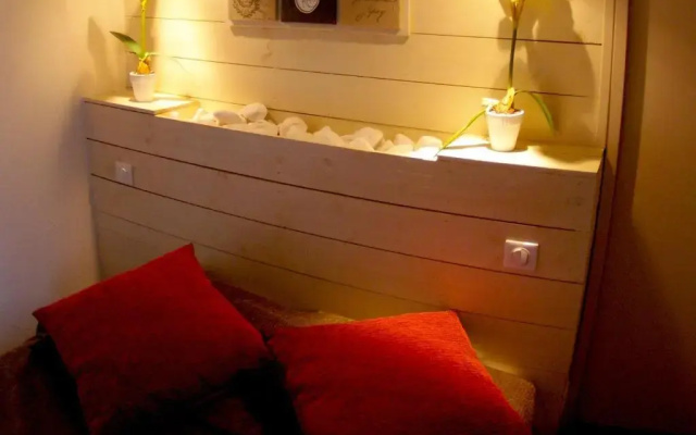 Logis Hotel Le Cheval Noir