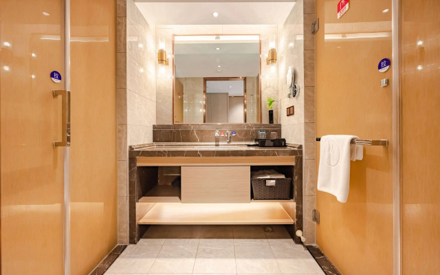 Ramada By Wyndham Wuhan North