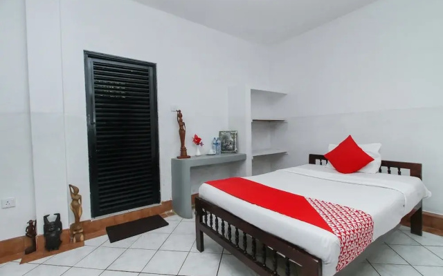 OYO 422 Sunnys Guest House