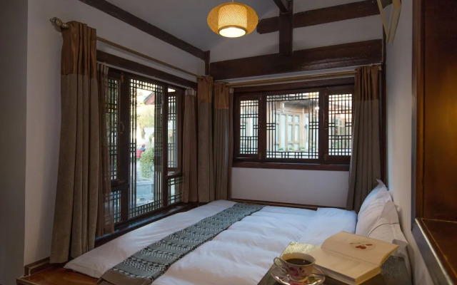Junbo Lishui'an Courtyard (Lijiang Ancient City Branch)