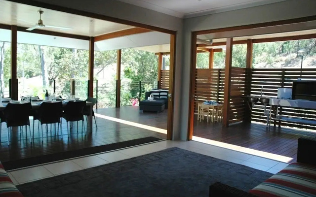 Trito - Luxury Holiday House