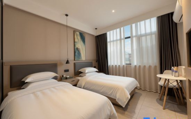 Wuyi Deyuelou Hotel