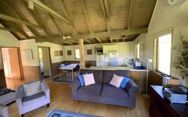 Crabapple Cottage