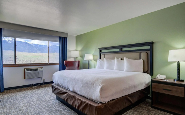 Ridgeline Hotel at Yellowstone, an Ascend Collection Hotel
