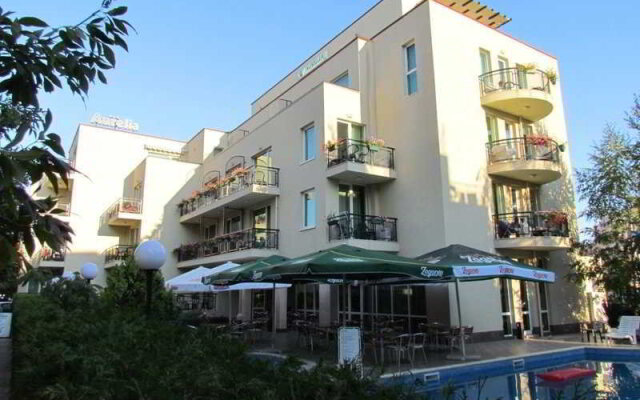 Aurelia Hotel вид на фасад