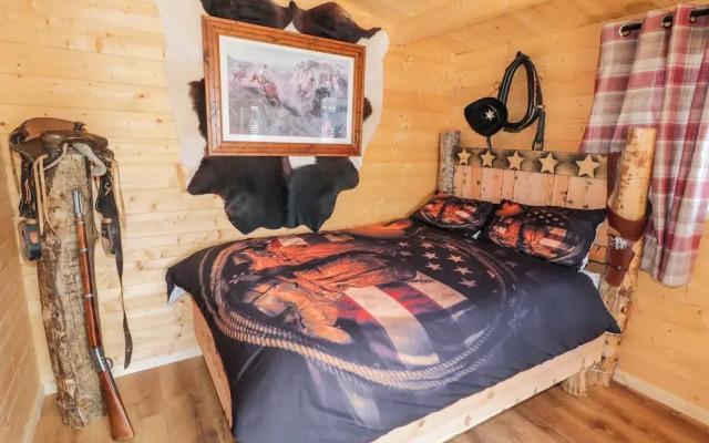 Whiskey Creek Cabin