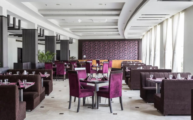 MM Continental Hotel