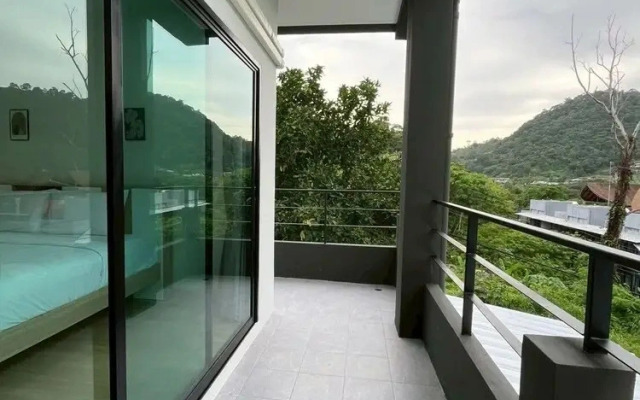 Hill Bay Suites
