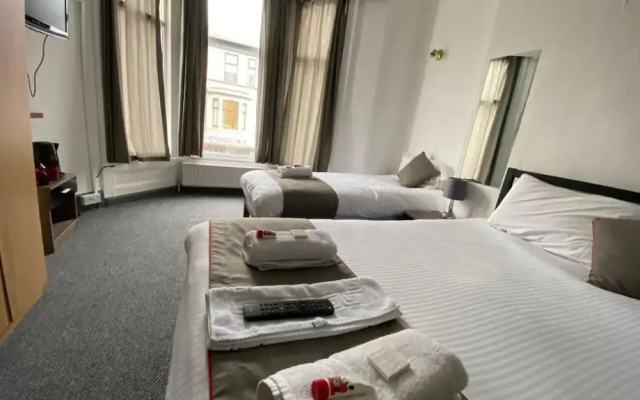 Bank St Hotel
