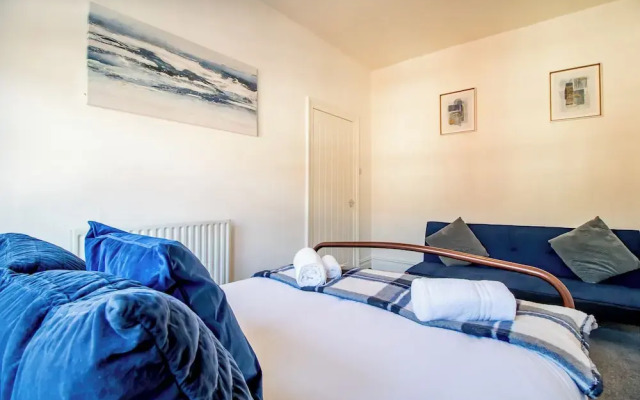 Stylish 3-bed Flat in South Shields