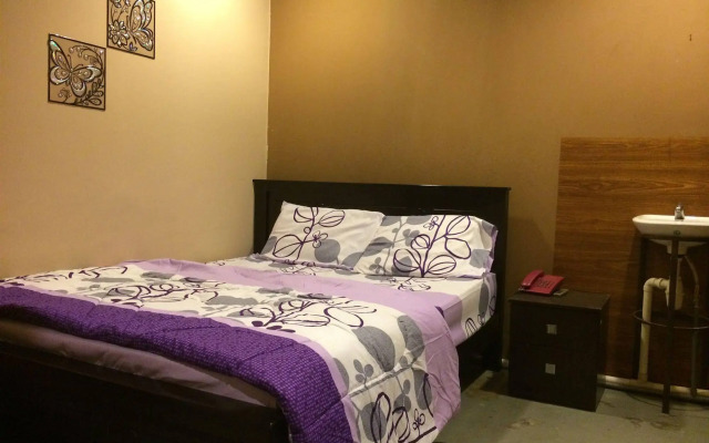 Funky Crib Hotel