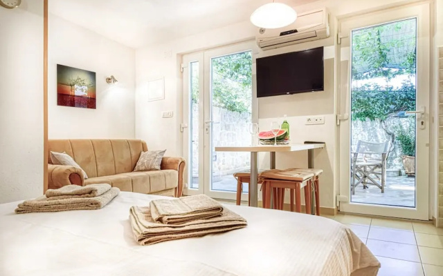 Apartments Gracin