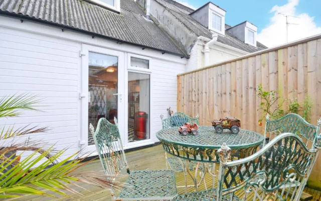 36A Cowes High Street