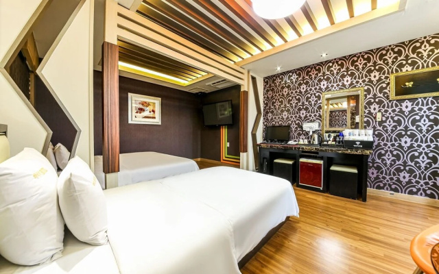 Jinju Hotel Beach