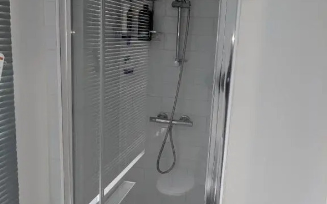 Fully equipped 1 bed flat in Croydon