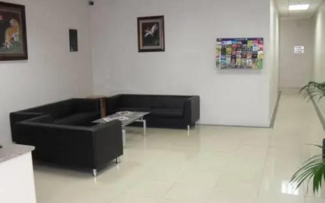 Victoria Hotel Suites