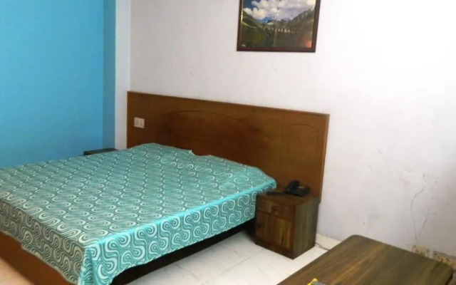 Hotel Yamini