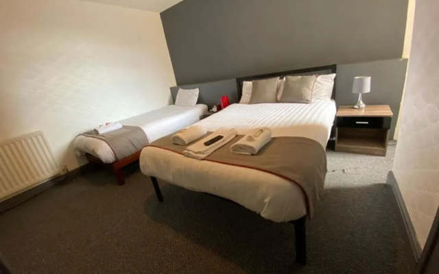 Bank St Hotel