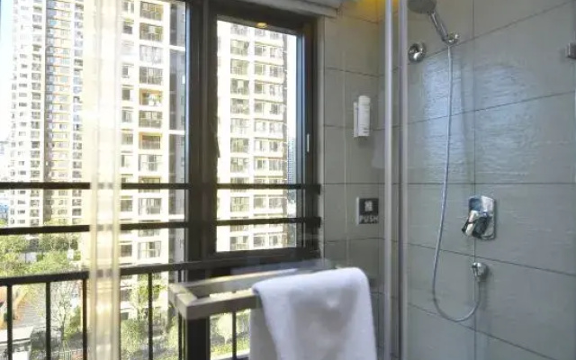 Homeinn Plus Hotel (Kunming National High-tech Industry Development Zone)