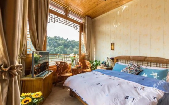 Yiyun Lakeside Inn