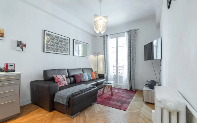 BH - CHARMANT 3 PIECES - Place Garibaldi 4 Personne
