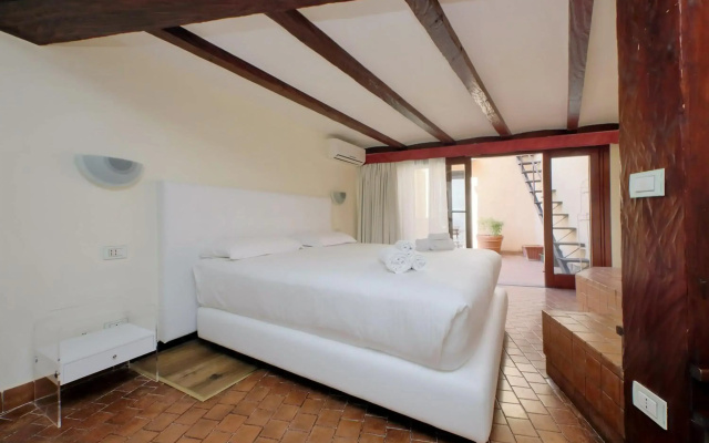 Trevi Rome Suite