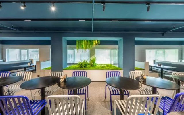 Tianjin Five Avenue Xiaobalou subway station Light House Hotel