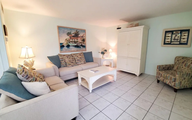 Siesta Beach#205 - 2 Br Condo