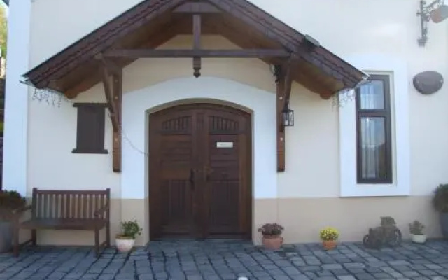 Nánaháza