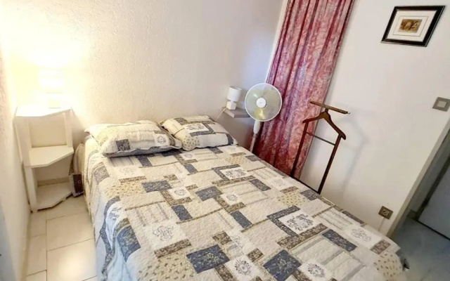 Appartement Six-Fours-les-Plages, 2 pièces, 4 personnes - FR-1-316-24